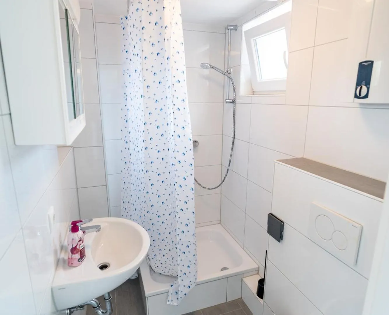 Apartment Monteurwohnungen Direkt An Der Basf Tor 5 Ludwigshafen am Rhein