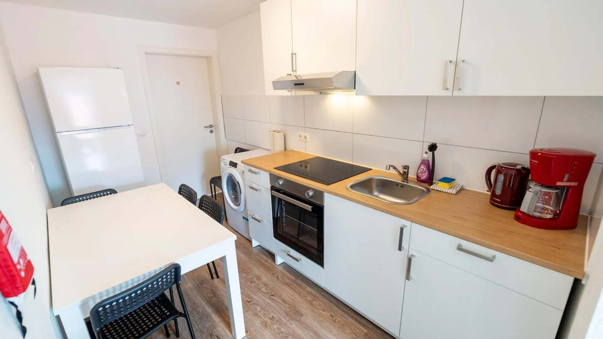 Monteurwohnungen Direkt An Der Basf Tor 5 Ludwigshafen am Rhein Apartment